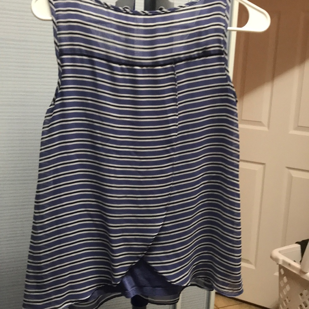 Top - Picture 2 of 2